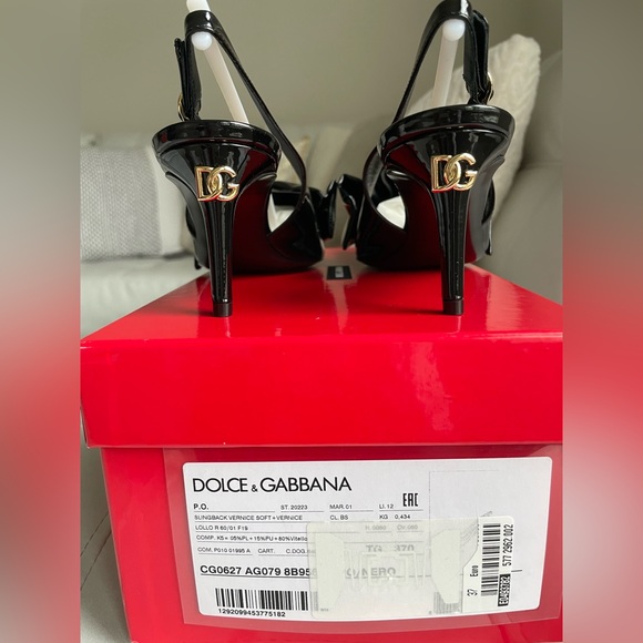 DOLCE & GABBANA Patent Leather Ruched-Detail Slingback Pumps
Size: EU 37 / US 7 - Picture 5 of 8